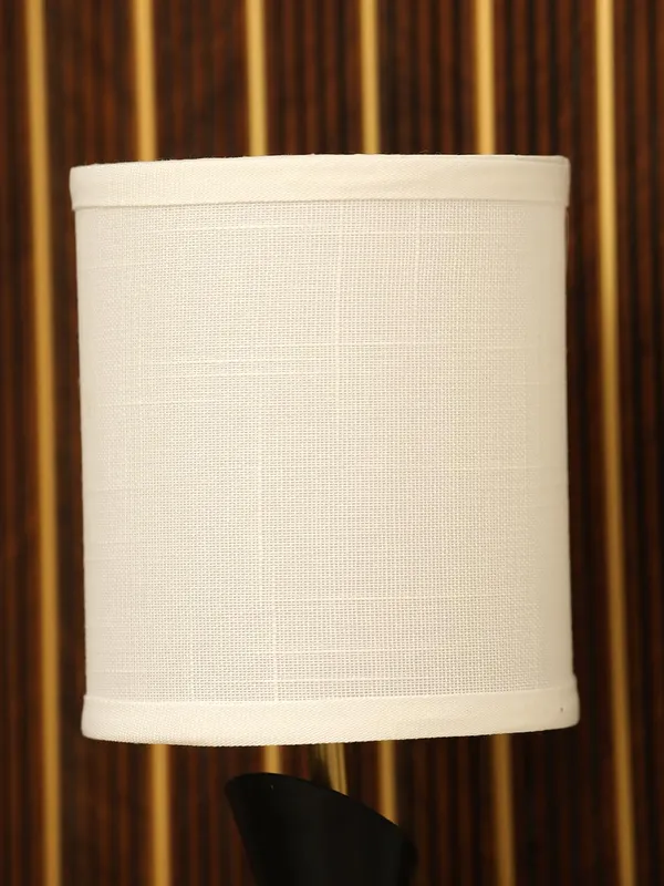 Metal_Fabric_Shade_White_Ambient_Wall_Light