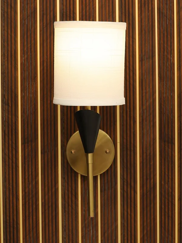 Metal_Fabric_Shade_White_Ambient_Wall_Light