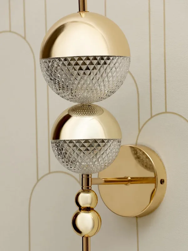 Metal_Acrylic_Diffuser_LED_Wall_Light