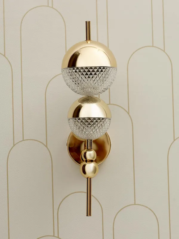 Metal_Acrylic_Diffuser_LED_Wall_Light