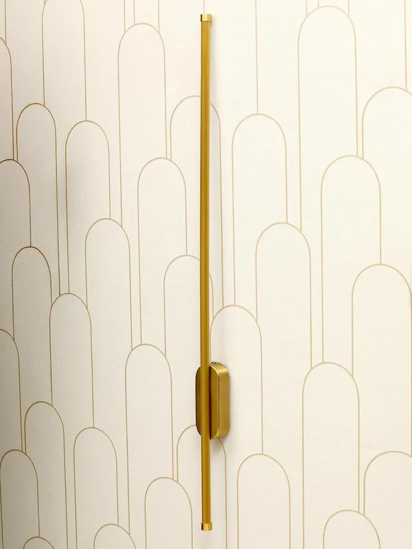 Metal_Modern_Slim_Gold_LED_Wall_Light