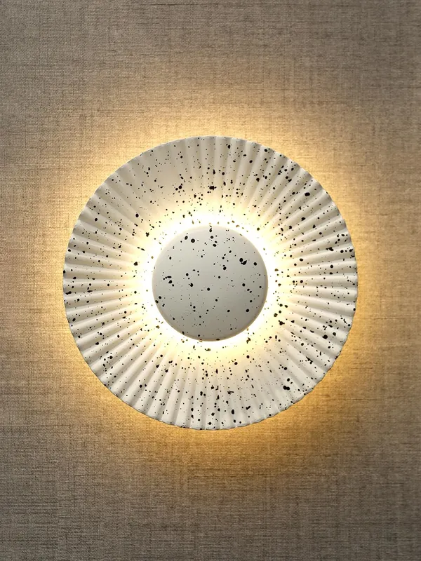 Metal_Modern_Sunburst_Round_Decorative_LED_Wall_Light