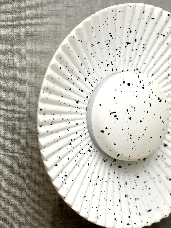 Metal_Modern_Sunburst_Round_Decorative_LED_Wall_Light