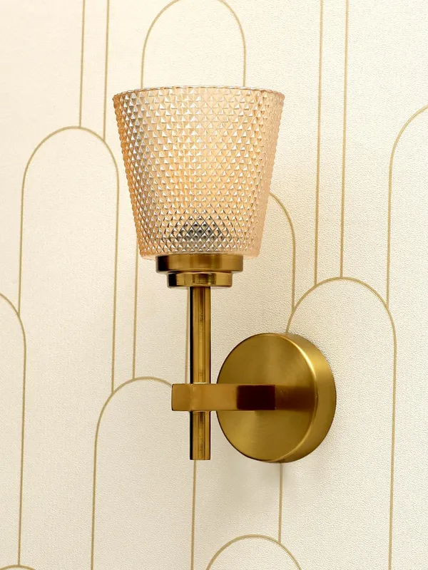 Metal_Glass_Textured_Amber_Gold_Brass_Finish_Wall_Light