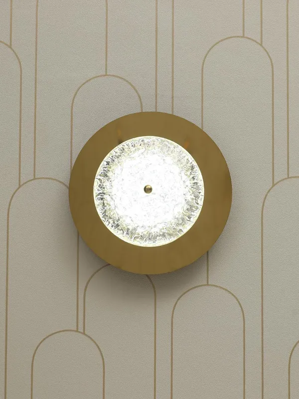 Metal_Circular_Textured_Glass_Gold_LED_Wall_Light