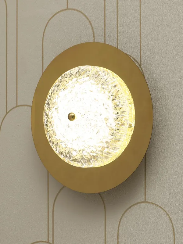 Metal_Circular_Textured_Glass_Gold_LED_Wall_Light