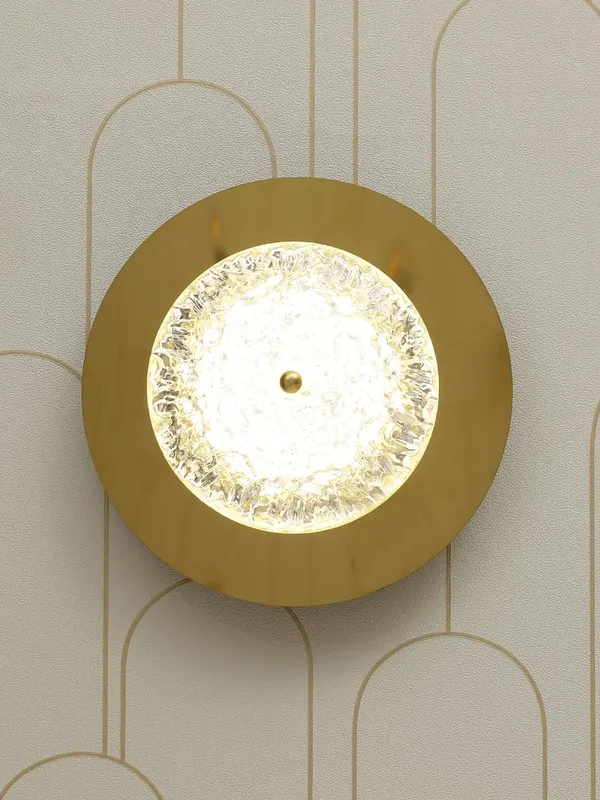 Metal_Circular_Textured_Glass_Gold_LED_Wall_Light