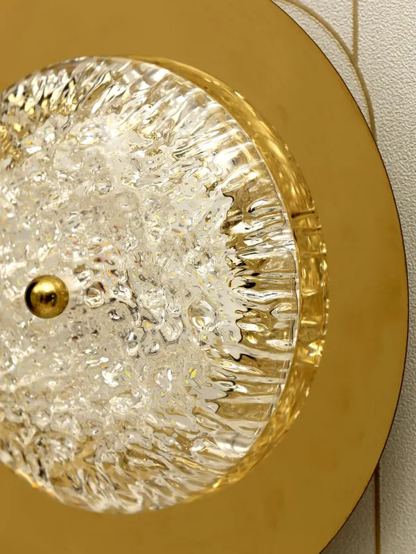 Metal_Circular_Textured_Glass_Gold_LED_Wall_Light