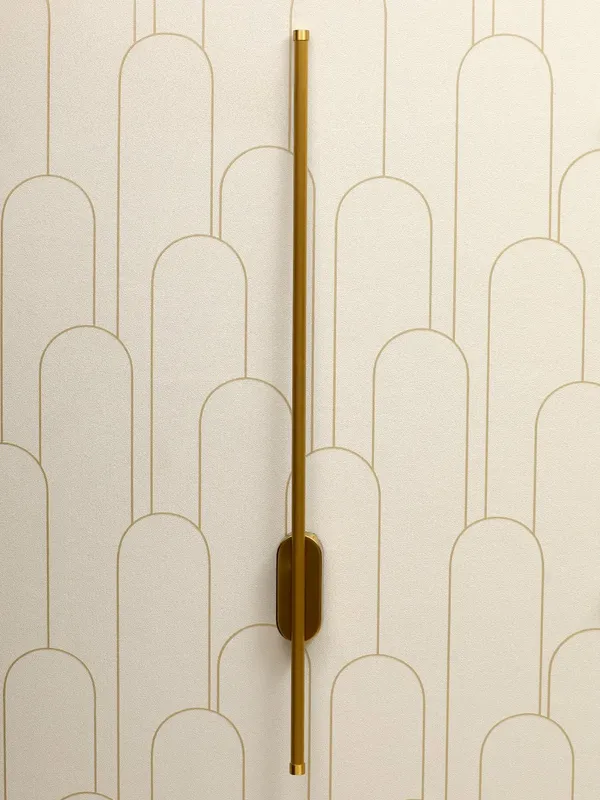 Metal_Modern_Tube_Linear_Gold_LED_Wall_Sconce