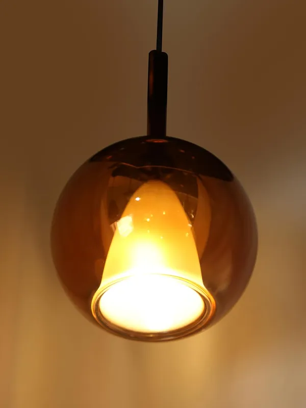 Metal_Modern_Round_Glass_Pendant_Light_Pink