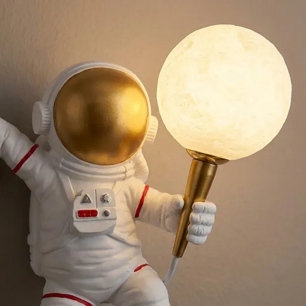 Metal_Decorative_Astronaut_Moon_Kids_Wall_Light