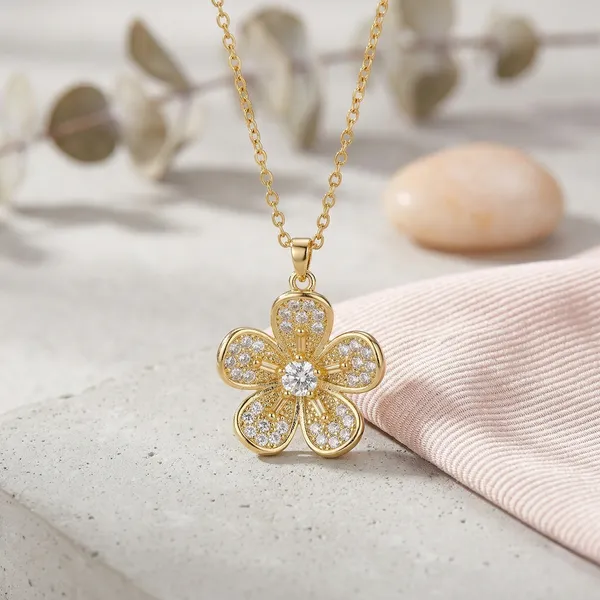 Gold_And_White_Crystal_Five-Petal_Flower_Pendant_Necklace_For_Women