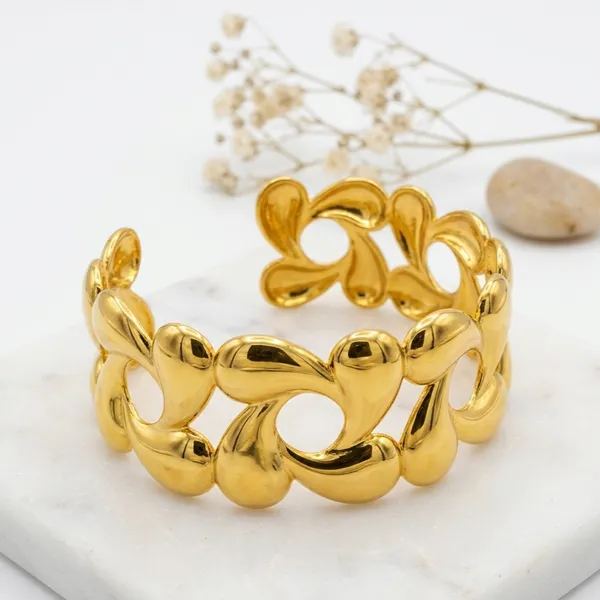 Gold_Alloy_Sculptural_Open_Cuff_Bracelet_For_Women