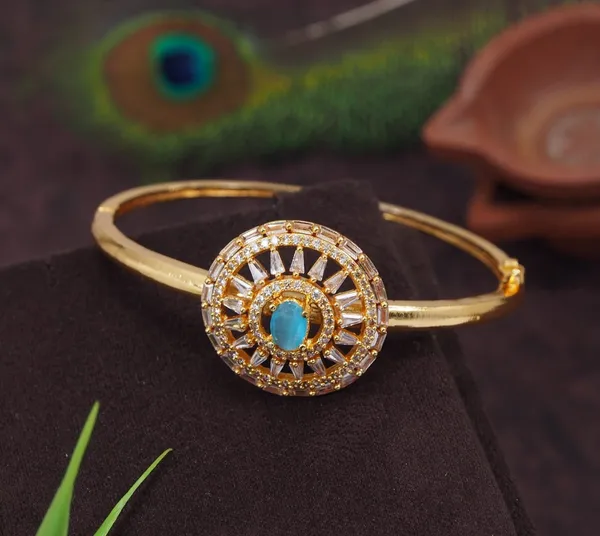 Micro_Gold_Free_Size_Bracelet