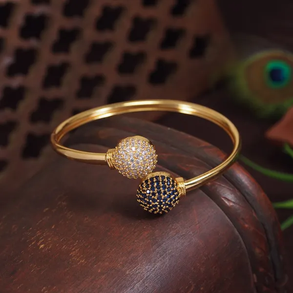 Micro_Gold_Brass_Bracelet_For_Women