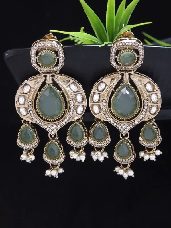 Traditional_Chandbali_Earrings_With_Pearl_Drops