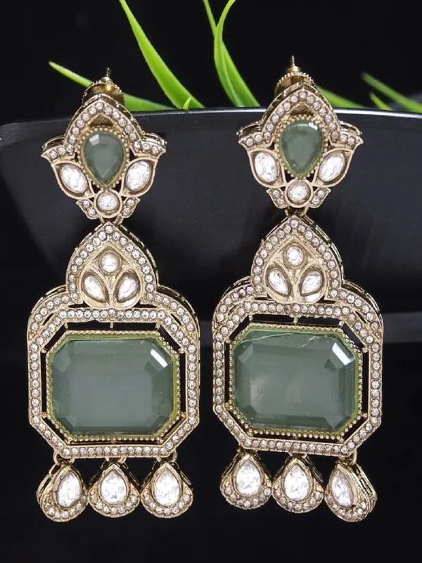 Traditional_Statement_Earrings_For_Women