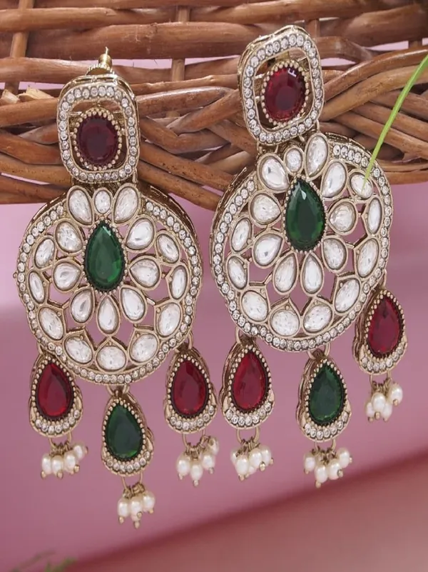 Traditional_Wedding_Style_Multi_Stone_Pearl_Drop_Earrings
