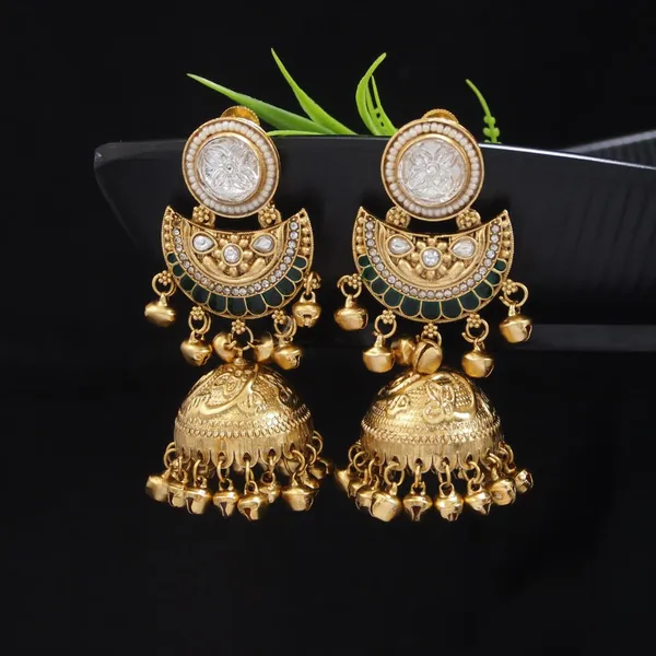 Gold_Plated_Kashmiri_Jhumka_Earrings_With_Kundan_Work_&_Ghungroo_Danglers