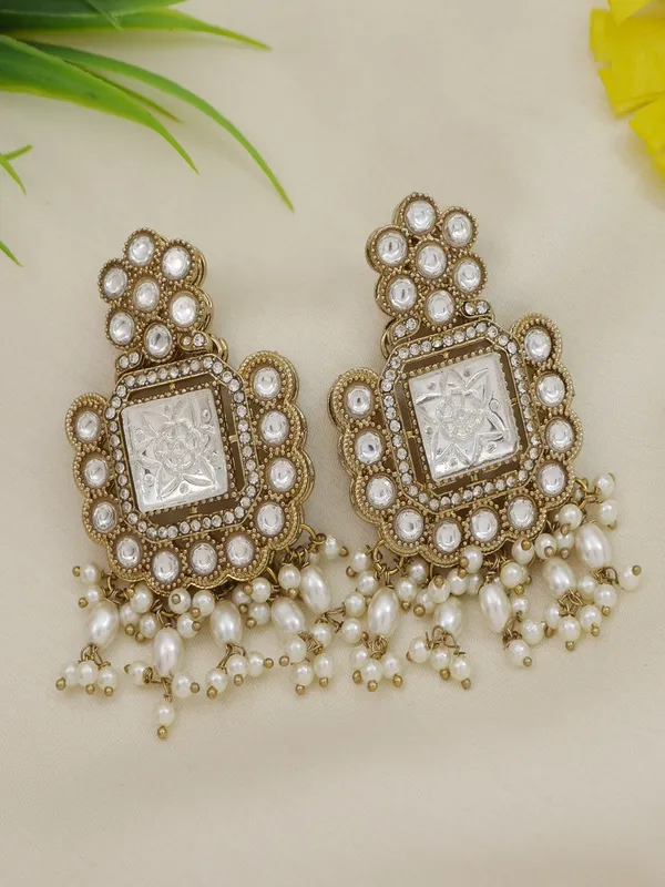 Royal_Heirloom_Beaded_Pearl_Layered_Necklace_Set