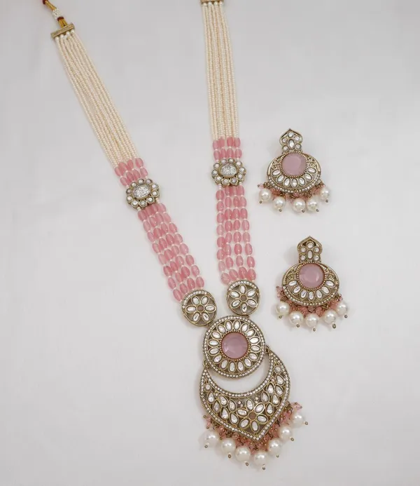 Traditional_Nawabi_Black_Beaded_Pearl_Statement_Necklace_Set