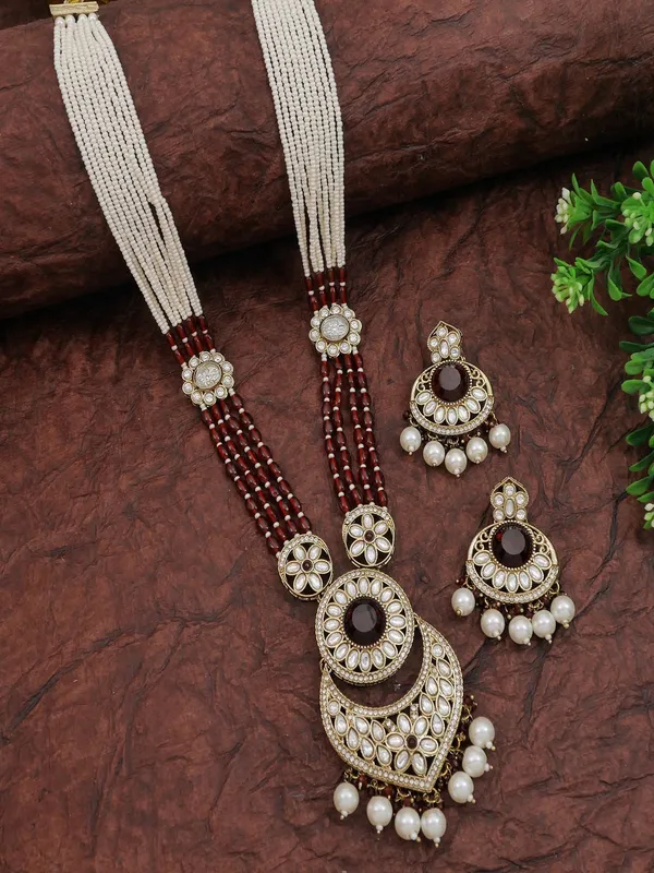 Traditional_Nawabi_Black_Beaded_Pearl_Statement_Necklace_Set