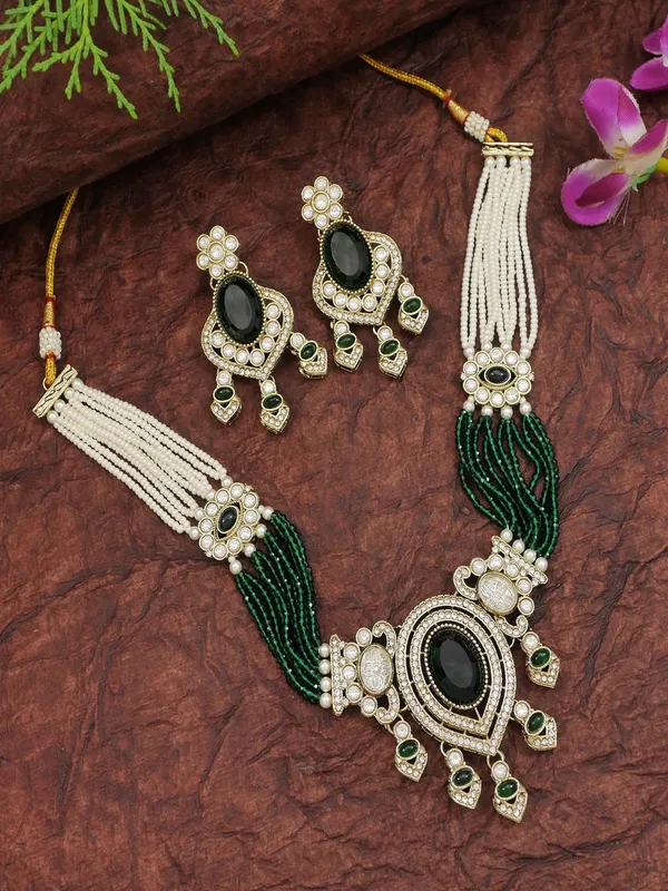 Royal_Noir_Pearl_&_Black_Beaded_Statement_Necklace_Set
