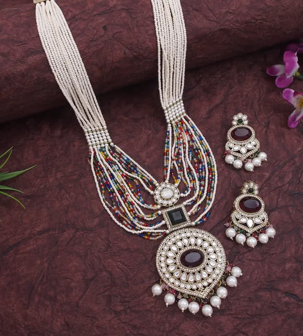 Royal_Pearl_&_Black_Beaded_Statement_Necklace_Set