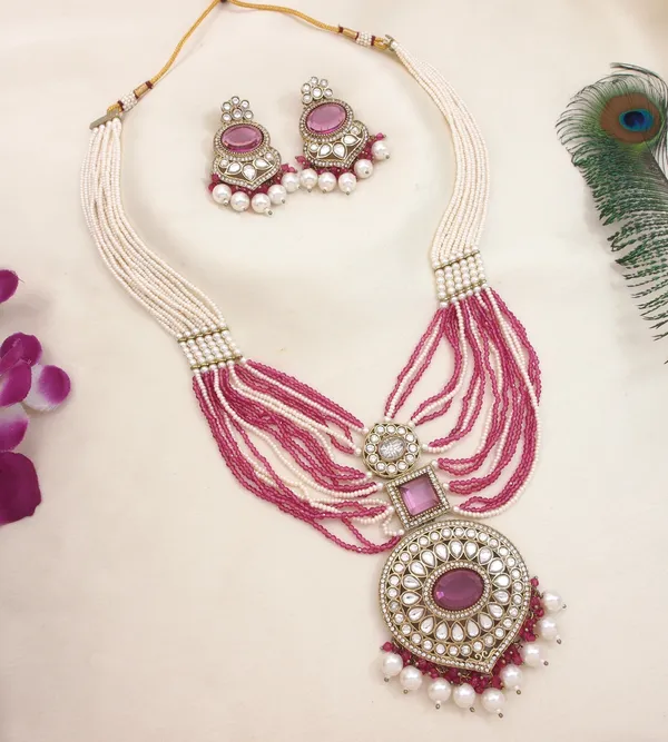 Royal_Pearl_&_Black_Beaded_Statement_Necklace_Set