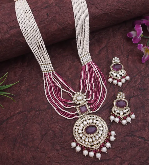 Royal_Pearl_&_Black_Beaded_Statement_Necklace_Set