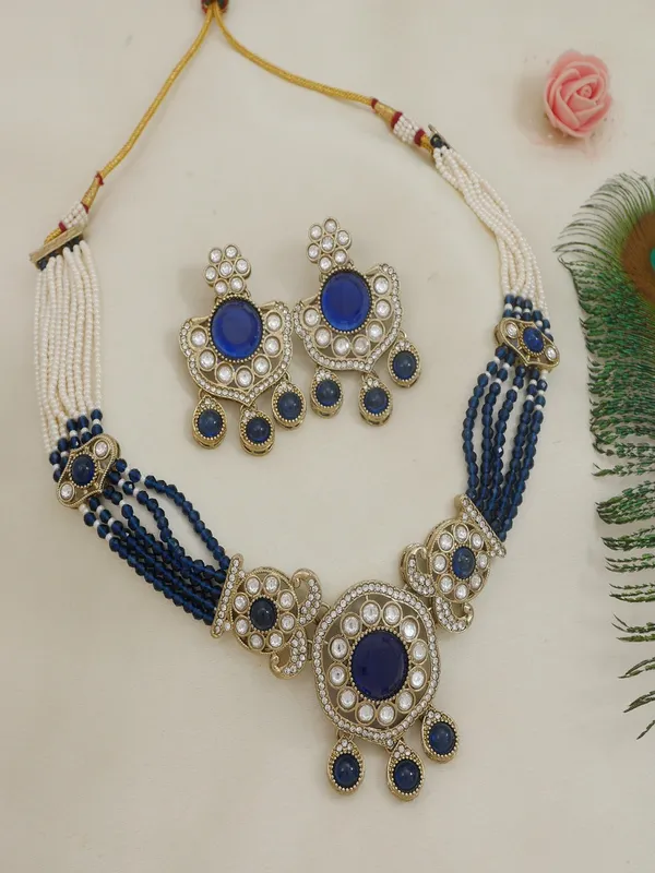 Royal_Kundan_&_Pearl_Beaded_Necklace_Set_With_Matching_Earrings