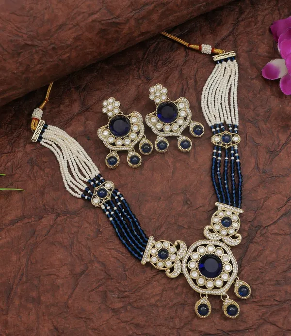 Royal_Kundan_&_Pearl_Beaded_Necklace_Set_With_Matching_Earrings