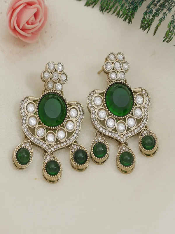 Royal_Kundan_&_Pearl_Beaded_Necklace_Set_With_Matching_Earrings