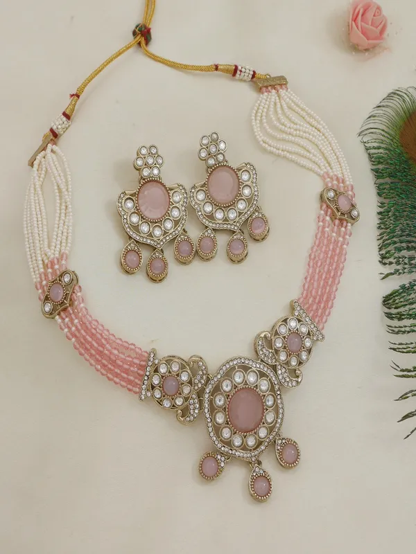 Royal_Kundan_&_Pearl_Beaded_Necklace_Set_With_Matching_Earrings