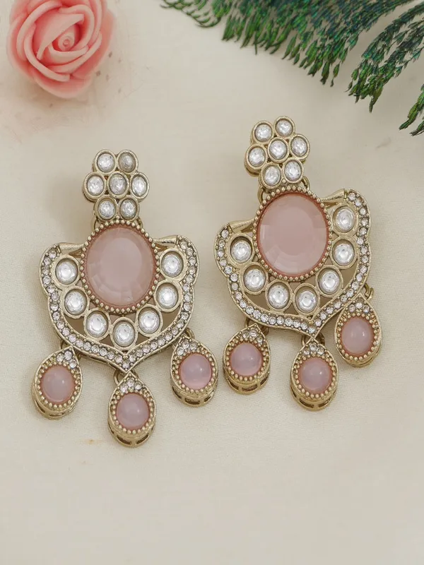 Royal_Kundan_&_Pearl_Beaded_Necklace_Set_With_Matching_Earrings