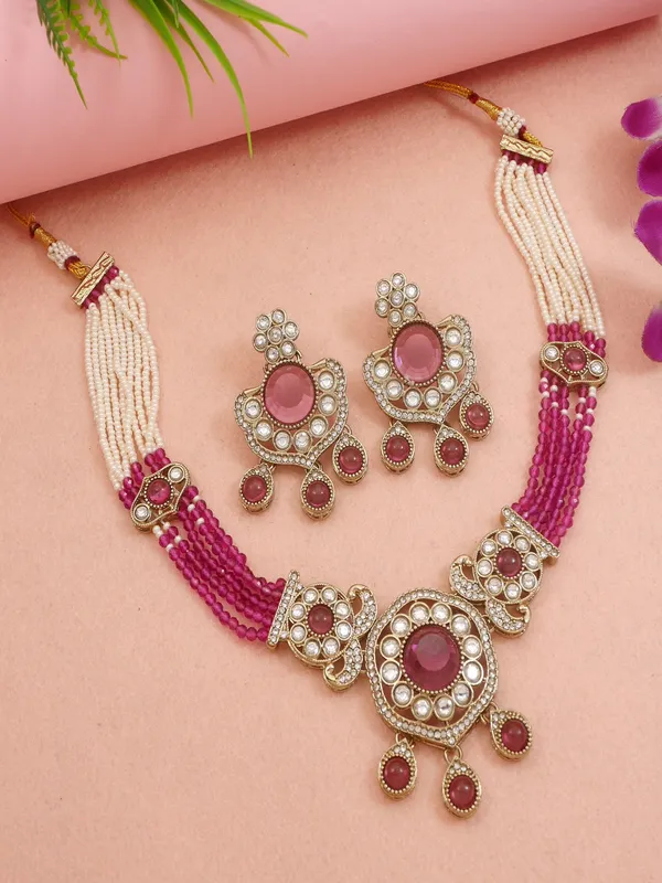 Royal_Kundan_&_Pearl_Beaded_Necklace_Set_With_Matching_Earrings