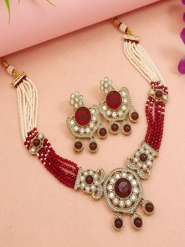 Royal_Kundan_&_Pearl_Beaded_Necklace_Set_With_Matching_Earrings