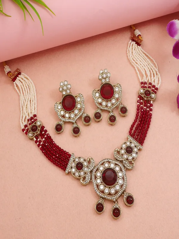 Royal_Kundan_&_Pearl_Beaded_Necklace_Set_With_Matching_Earrings