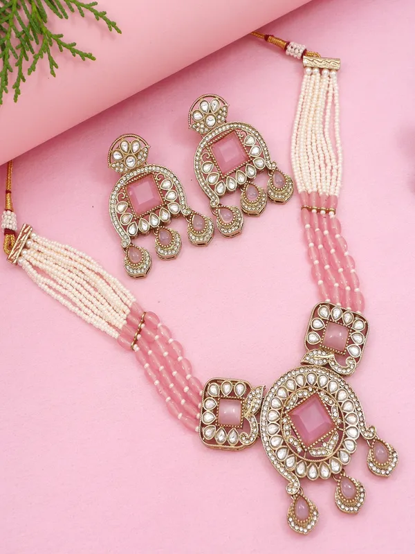 Traditional_Kundan_Necklace_Set_With_Pearl_&_Bead_Detailing
