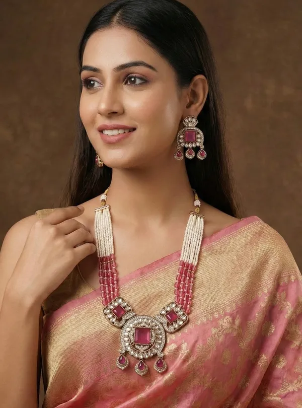 Traditional_Kundan_Necklace_Set_With_Pearl_&_Bead_Detailing