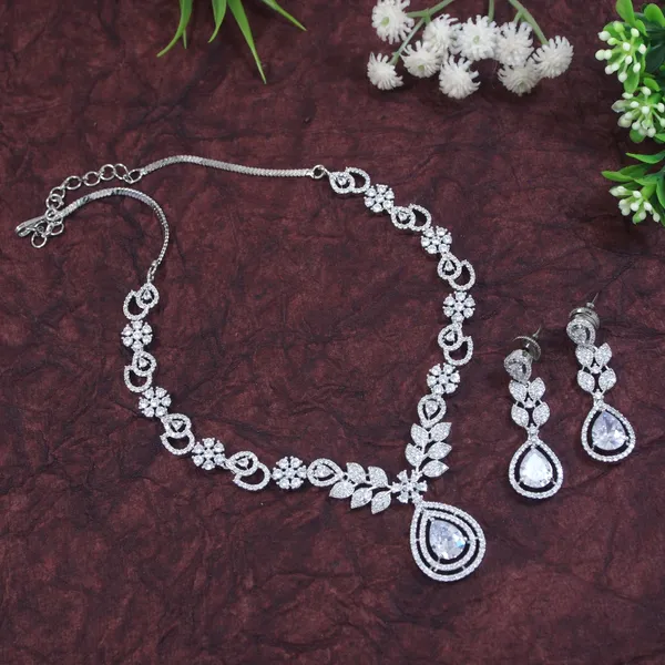 Zircon_Silver_Necklace_Set