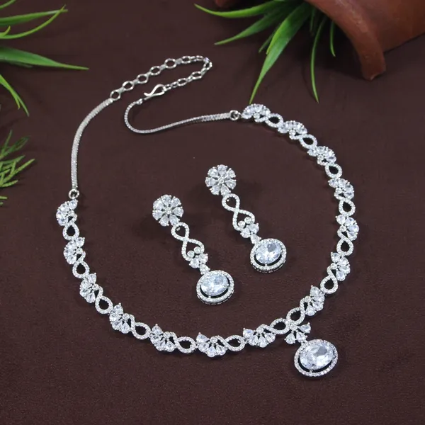 Zircon_Silver_Necklace_Set
