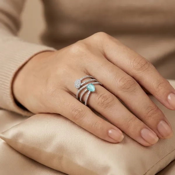 Zircon_Diamond_Ring