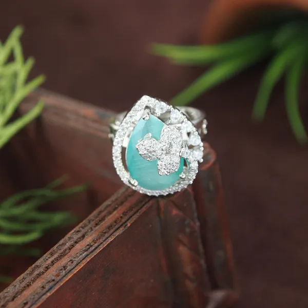 Zircon_Diamond_Ring