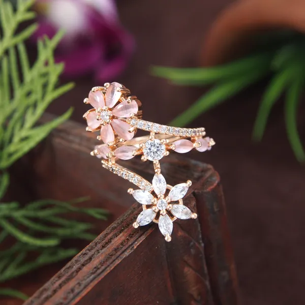 Zircon_Rose_Gold_Diamond_Ring