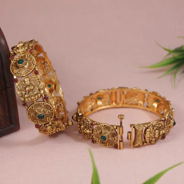 Amazing_Antique_Gold_Maa_Lakshmi_Openable_Kada_Bangle_Temple_Jewellery
