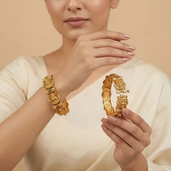 Amazing_Antique_Gold_Maa_Lakshmi_Openable_Kada_Bangle_Temple_Jewellery
