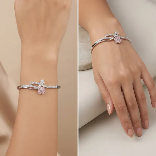 American_Diamond_Free_Size_Openable_Micro_Gold_Polish_Bracelet