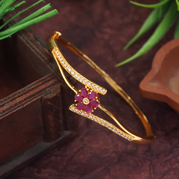 American_Diamond_Free_Size_Openable_Micro_Gold_Polish_Bracelet