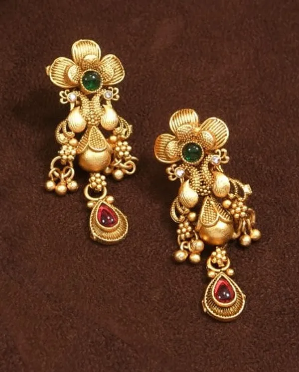 Antique_And_Brass_Long_Necklace_Set